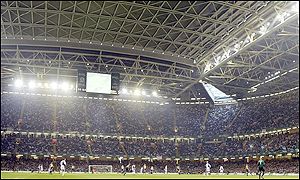 The roof on the Millennium Stadium was shut for the final 