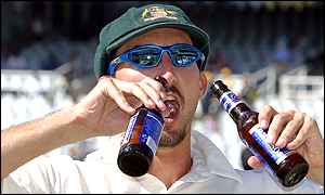 Jason Gillespie celebrates Australia's win achieved with the 10th highest 4th innings score while chasing victory in all Tests