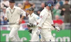 Chris Drum takes the wicket of Thorpe to make it 89-4 at lunch