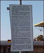 Complaint signs at the border