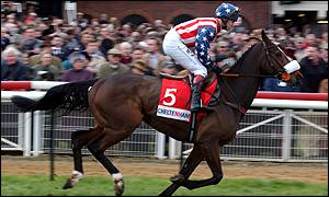 Flagship showed his class in the final furlong at Cheltenham