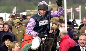 Hussard Collonges held off a strong field to win the Royal and Sun Alliance Chase at Cheltenham at the longest odds in the race's 74-year history