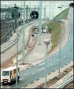 French approach to Channel Tunnel 