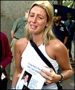 Rachel Uchitel searches for her fiance