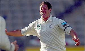 Tuffey took two wickets with his first five balls