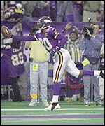 Cris Carter stretches for a touchdown pass against Buffalo.