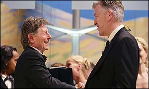 Polanski receives the Palme d'Or from David Lynch
