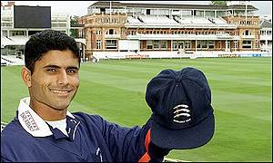 Razzaq will be with Middlesex for two seasons