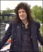 Brian May on Buckingham Palace roof