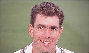 Hanse Cronje played county cricket for Leicestershire in 1995 