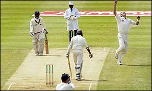 Andrew Caddick of England celebrates the wicket of Mahela Jayawardene 
