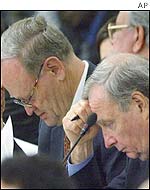 Canadian PM Jean Chretien (left) and former Finance Minister Paul Martin