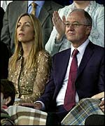 Heather Mills next to London Mayor Ken Livingstone at the Party at the Palace