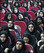 Students listen to anti-narcotics lecture at Azad University