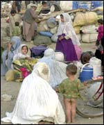 Afghan refugees returning to their homeland