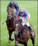 High Chaparral holds off Hawk Wing for the victory