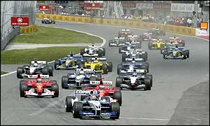 Juan Pablo Montoya leads into the first corner from the start