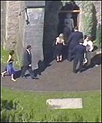 Guests arriving for ceremony