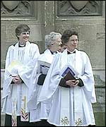Women priests ordained by Dr Carey, Archbishop of Canterbury