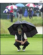 Defending champion Retief Goosen had a terrible time, finishing 14 over par after round two
