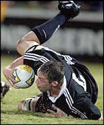 Jonno Gibbes was sin-binned for New Zealand