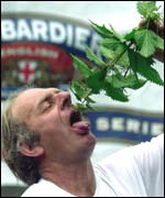 Challenger in the nettle eating contest