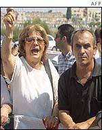 Israelis react after Jerusalem bus bombing, 18 June, 2002