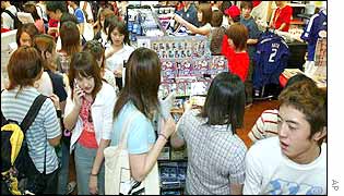Japanese shoppers in Tokyo