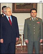 Former Yugoslav leader Slobodan Milosevic with General Pavkovic