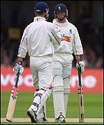 Troughton and Bell put on 84 for the third wicket