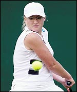 Elena Baltacha prepares to play a backhand during her win against Maria Vento-Kabchi