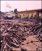 Hutu weapons 