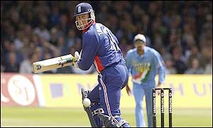 Trescothick is caught by Rahul Dravid off the bowling of India captain Sourav Ganguly for 86