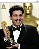 Danis Tanovic with his Oscar