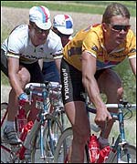 Sean Yates leads team-mate Lance Armstrong in 1994