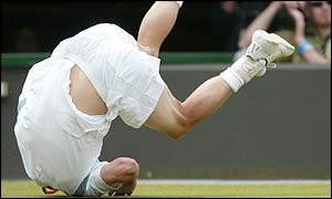 Lleyton Hewitt takes a tumble