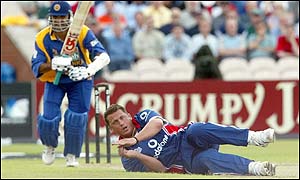 Darren Gough fails to stop Marvan Atapattu cracking another four