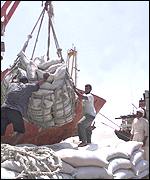 Unloading food in Iraq