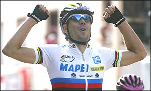 Oscar Friere wins stage two