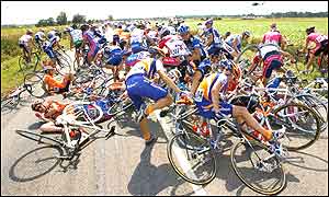 Numerous riders were involved in an accident close to the finish