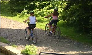Part of the towpath at the Kennett and Avon Canal