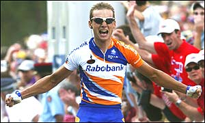 Karsten Kroon wins stage eight