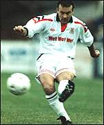 Davie Cooper in Clydebank colours, sponsored by Wet Wet Wet