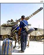 Israeli tank in Nablus