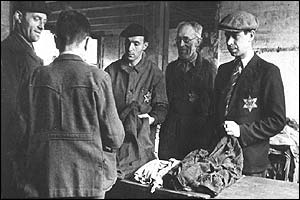 Jews in the camp of Drancy before their deportation to the nazi concentration camps