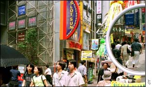 Tokyo shoppers 