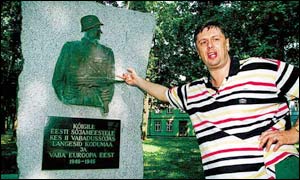Leo Tammiksaar, private initiator of the monument (Pic: Estonian Newspicture Agency) 