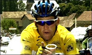 Lance Armstrong clinched his fourth Tour title 