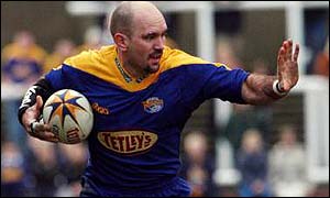 Adrian Vowles replaces Peter Roe 