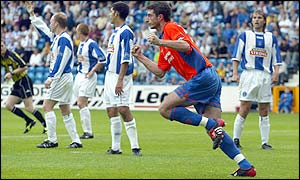 Shota Arveladze scores Rangers' opening goal of the season